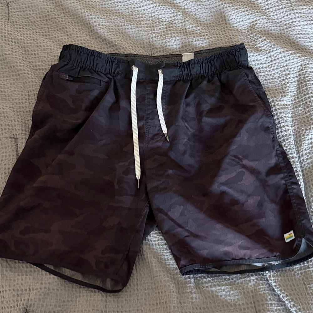 Vuori Men's Black Camo Shorts